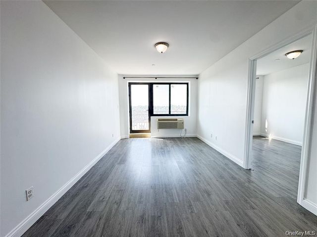 7026 Queens Boulevard 7F, Woodside, NY 11377