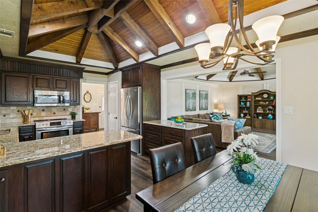 3709 Fieldcrest Lane, Bedford, TX 76021