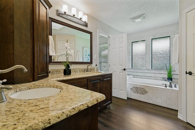 3709 Fieldcrest Lane, Bedford, TX 76021