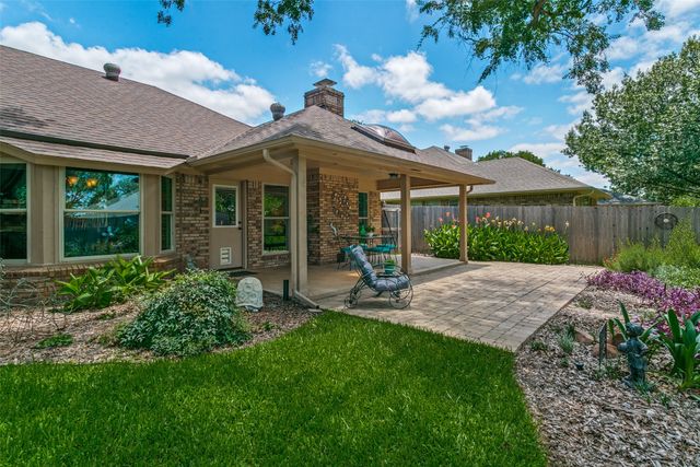 3709 Fieldcrest Lane, Bedford, TX 76021