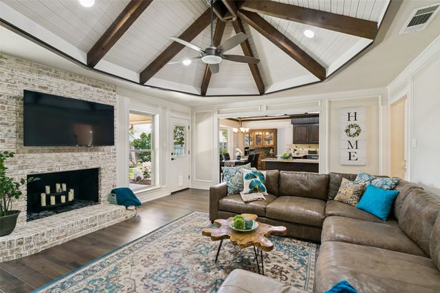 3709 Fieldcrest Lane, Bedford, TX 76021