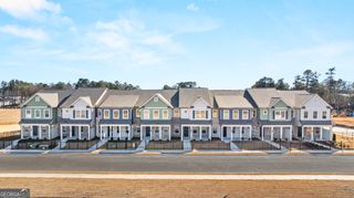 3261 Lake Carlton Road SW 24, Loganville, GA 30052