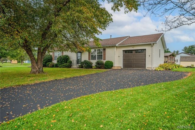 3267 Southway Drive, Cambria, NY 14132