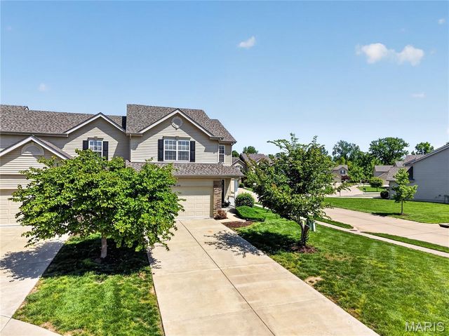 2101 Maple Glen Court, St Peters, MO 63376