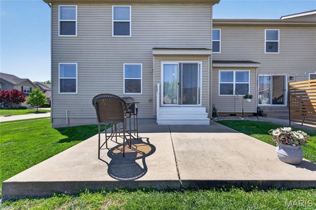 2101 Maple Glen Court, St Peters, MO 63376