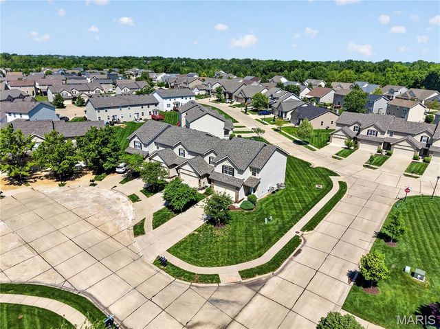 2101 Maple Glen Court, St Peters, MO 63376