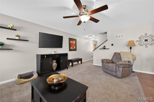 2101 Maple Glen Court, St Peters, MO 63376
