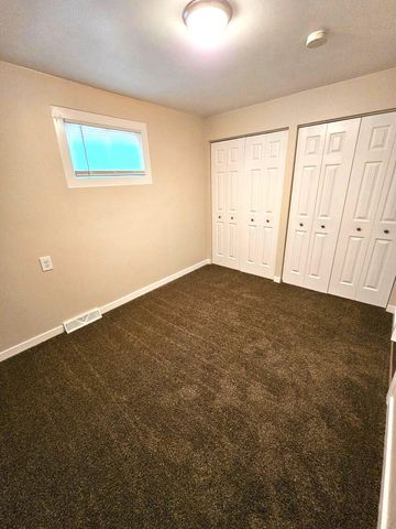 1645 W 40th Avenue, Gary, IN 46408