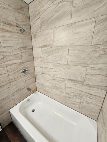 1645 W 40th Avenue, Gary, IN 46408