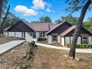 200 Silverleaf Drive, Fort Worth, TX 76112