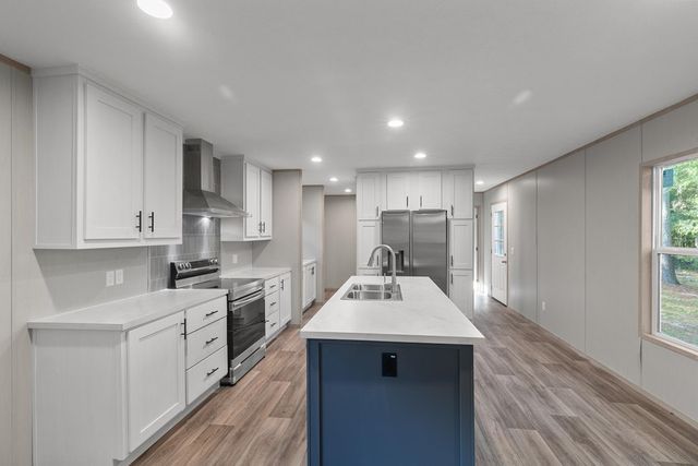 424 Knob Hill Circle, Dothan, AL 36301