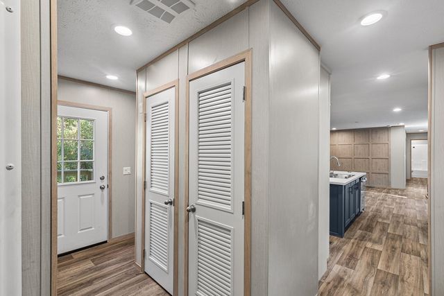 424 Knob Hill Circle, Dothan, AL 36301