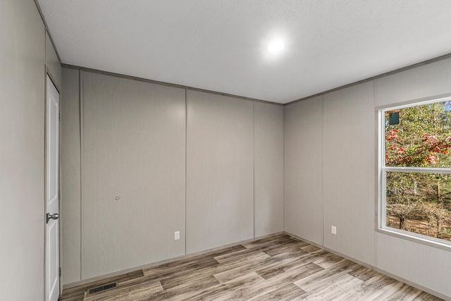 424 Knob Hill Circle, Dothan, AL 36301