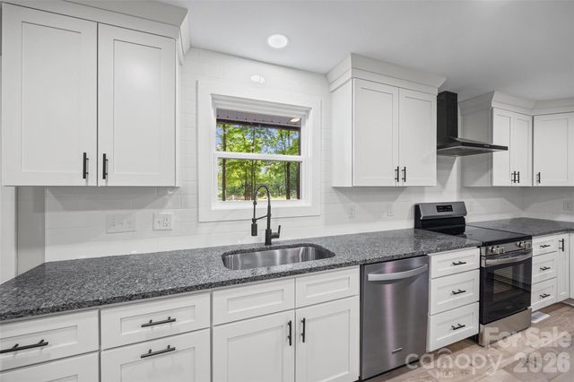5950 Lake Wylie Road, Clover, SC 29710