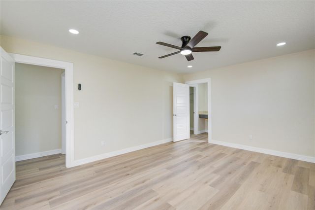 3416 Walnut Drive, Bay City, TX 77414