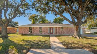 3416 Walnut Drive, Bay City, TX 77414