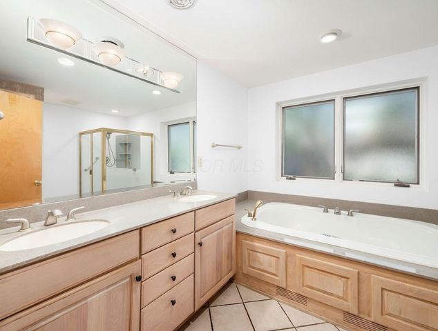 4393 Donington Road, Columbus, OH 43220