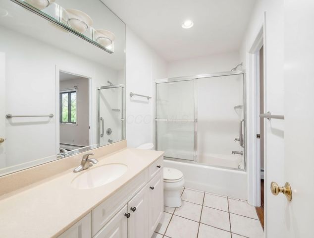 4393 Donington Road, Columbus, OH 43220