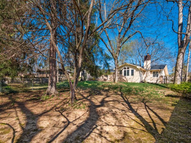 4393 Donington Road, Columbus, OH 43220