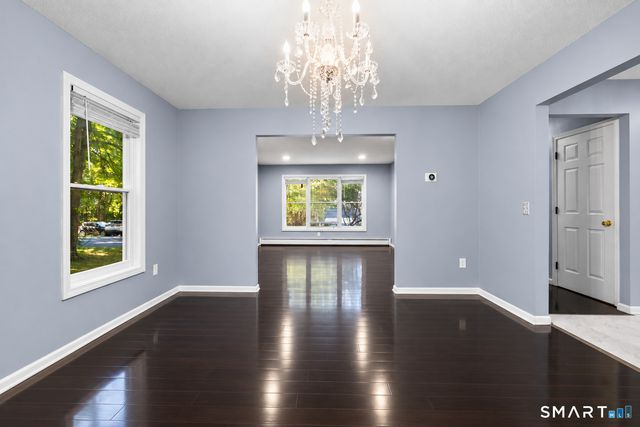 10 Quail Run, Bloomfield, CT 06002