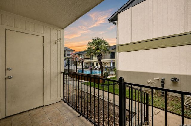 100 Lorenz Rd Apt 503, San Antonio, TX 78209