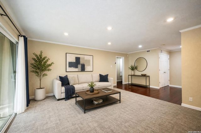 100 Lorenz Rd Apt 503, San Antonio, TX 78209