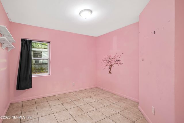 3933 ABBY Lane, Jacksonville, FL 32207