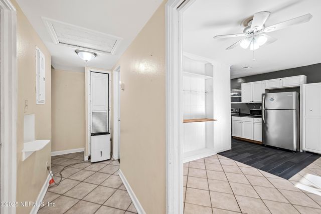 3933 ABBY Lane, Jacksonville, FL 32207