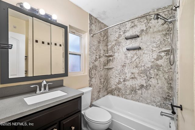 3933 ABBY Lane, Jacksonville, FL 32207