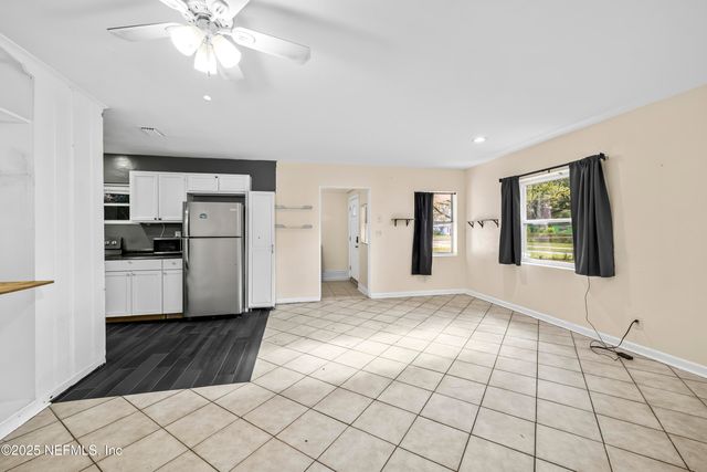 3933 ABBY Lane, Jacksonville, FL 32207