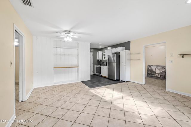 3933 ABBY Lane, Jacksonville, FL 32207