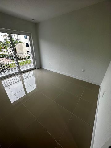 25778 SW 143rd Path 25778, Homestead, FL 33032