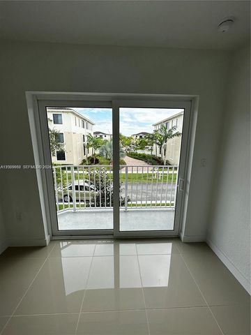 25778 SW 143rd Path 25778, Homestead, FL 33032