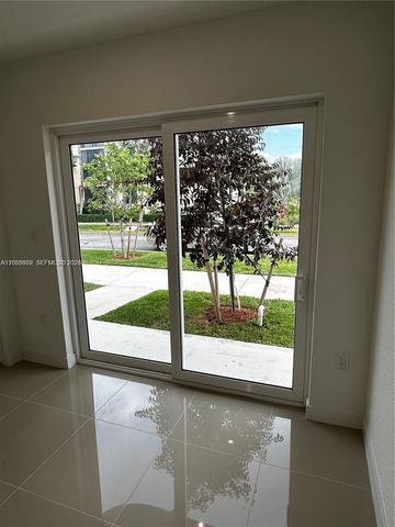 25778 SW 143rd Path 25778, Homestead, FL 33032