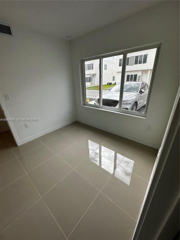 25778 SW 143rd Path 25778, Homestead, FL 33032