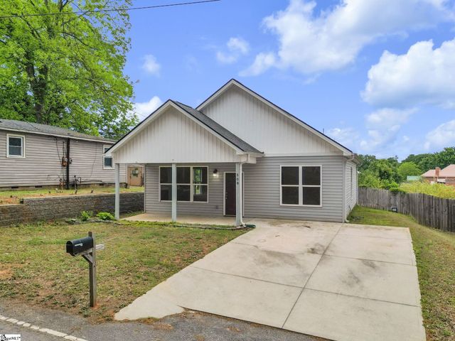 308 S Lewis Street, Pickens, SC 29671