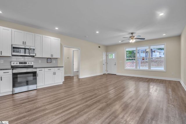 308 S Lewis Street, Pickens, SC 29671