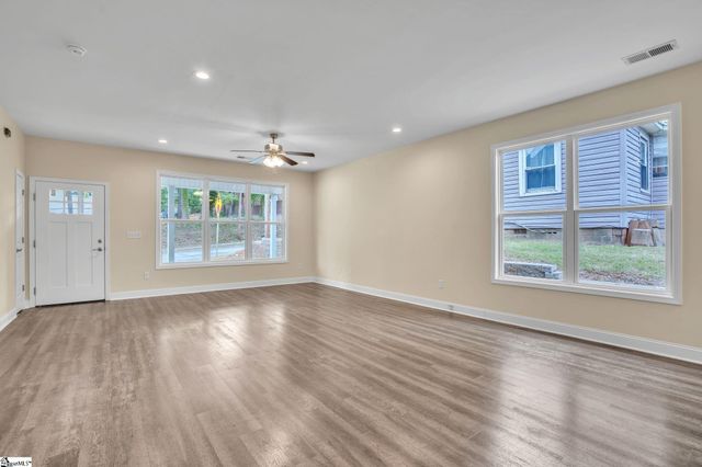 308 S Lewis Street, Pickens, SC 29671