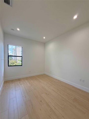 4454 NW 80th Avenue, Doral, FL 33166