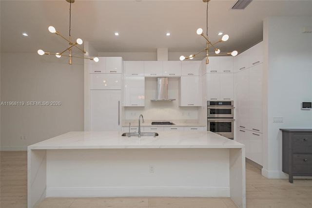 4454 NW 80th Avenue, Doral, FL 33166
