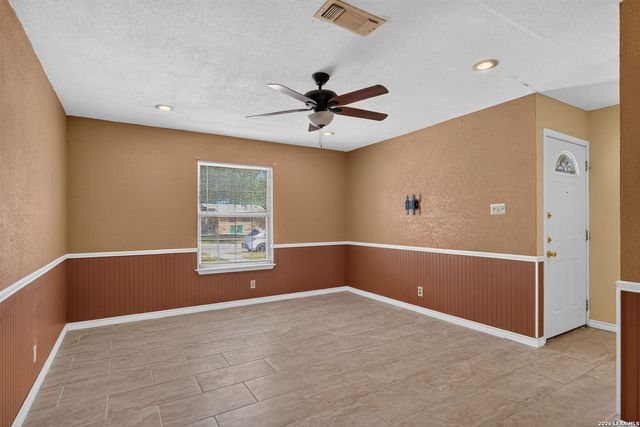 7538 OLD SPANISH TRL, Live Oak, TX 78233