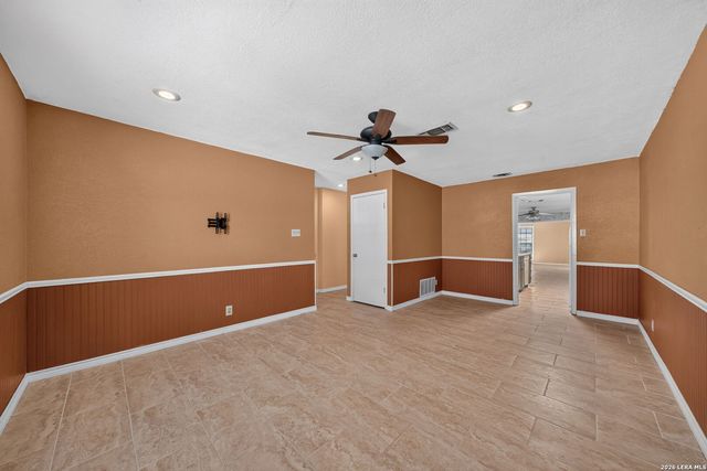 7538 OLD SPANISH TRL, Live Oak, TX 78233