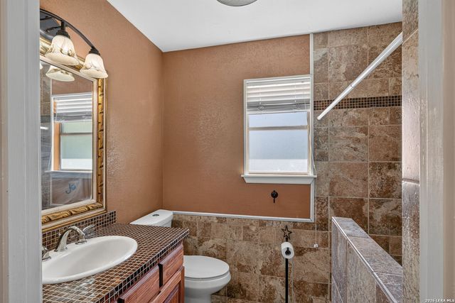 7538 OLD SPANISH TRL, Live Oak, TX 78233