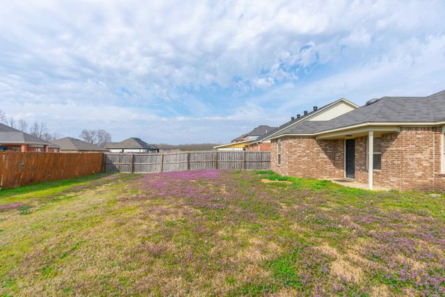 5809 Pin Oak Lane, North Little Rock, AR 72117