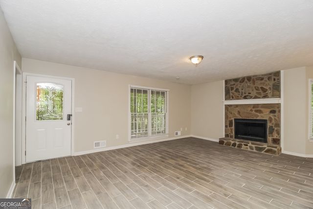 345 Justin Drive, Dallas, GA 30157