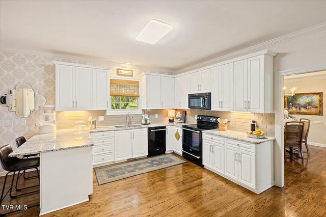 3412 Pine Timbers Drive, Johnson City, TN 37604