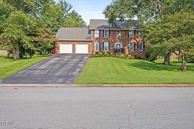 3412 Pine Timbers Drive, Johnson City, TN 37604