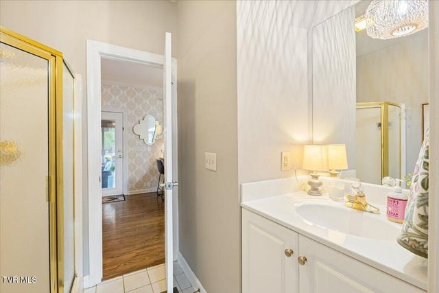 3412 Pine Timbers Drive, Johnson City, TN 37604