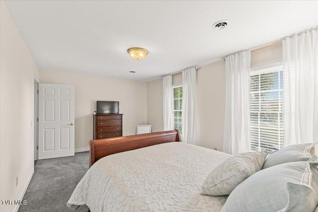 3412 Pine Timbers Drive, Johnson City, TN 37604