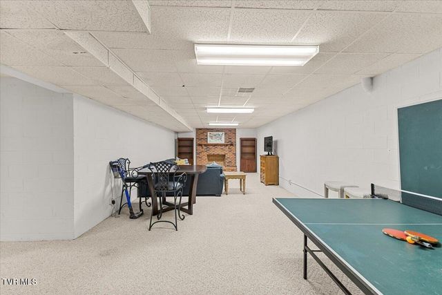 3412 Pine Timbers Drive, Johnson City, TN 37604